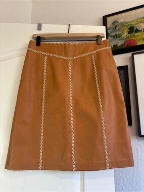 GAP Khakis Leather Pencil Skirt. Size: 4. Great condition